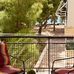 Apartmán Stylish Seaside Apartment-just 50m From The *