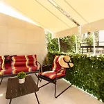 Stylish Seaside Apartment-just 50m From The