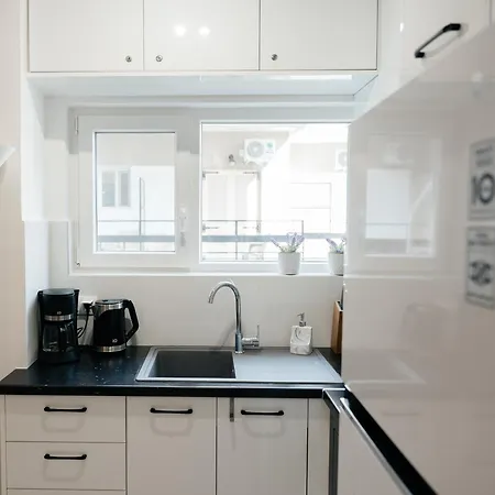 Cozy 50m From The Sea Apartment *