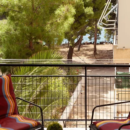 Apartman Stylish Seaside Apartment-just 50m From The *